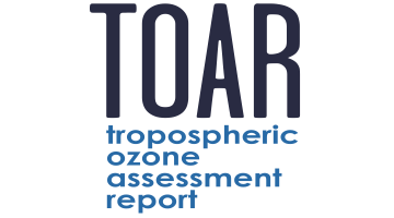 "TOAR" in großen, fettgedruckten Buchstaben oben. Darunter in kleineren Buchstaben: "tropospheric ozone assessment report". Der Text ist zentriert und verwendet eine einfache, serifenlose Schriftart. "TOAR" ist in dunkler Farbe, während der restliche Text in einem helleren Blauton gehalten ist.